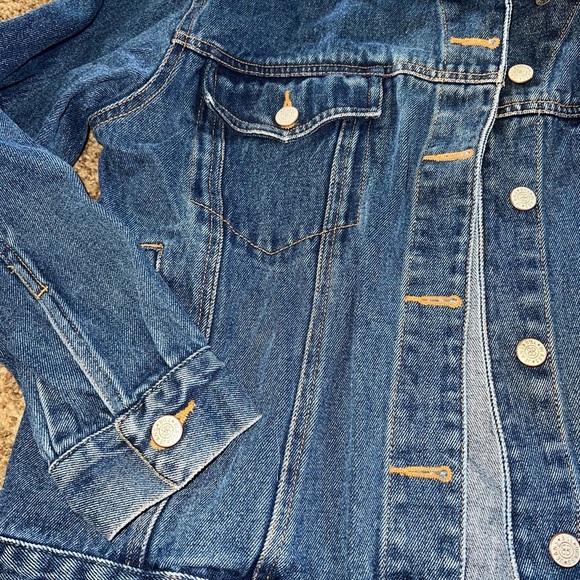 Bill Bass Medium Vintage Jean Jacket. Button down, long sleeves adjustable waist - Picture 5 of 12